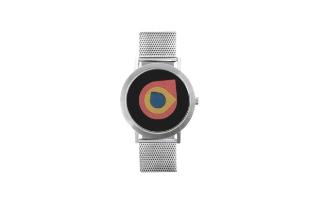 Wristwatch with geometric shapes as hands