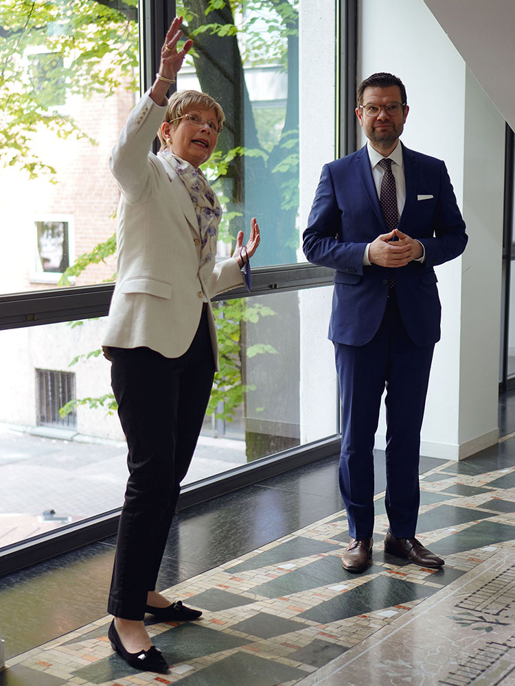 DPMA President Cornelia Rudloff-Schäffer and Federal Minister of Justice Dr Marco Buschmann