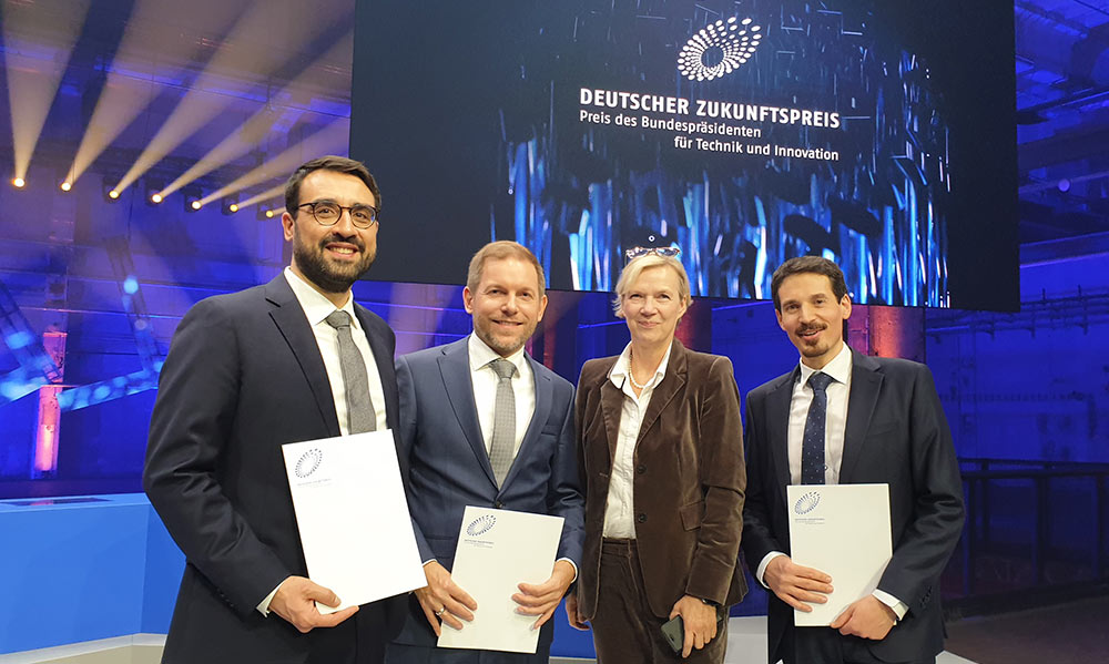 DPMA-Präsidentin Eva Schewior mit den nominierten Teammitgliedern, Foto: DPMA