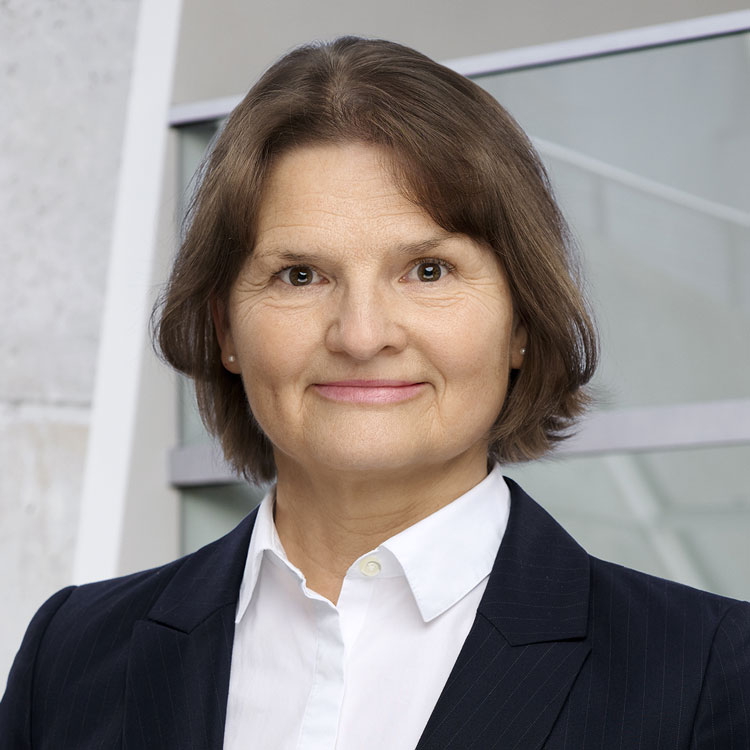 Porträt Steffi Jann, Foto: WTSH GmbH
