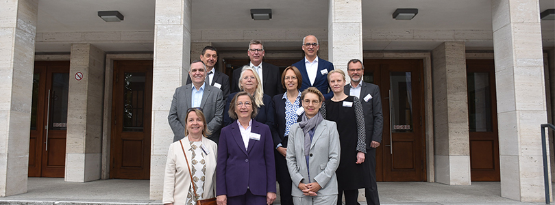 Das PATINFO-Team mit DPMA-Vizepräsidentin Dr Maria Skottke-Klein 