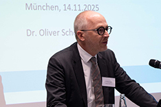 Dr. Oliver Schön