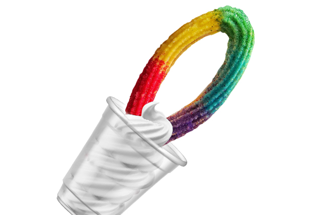 Eisbecher mit Regenbogen-Gebäck