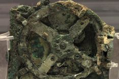 Zhe Antikythera mechanism