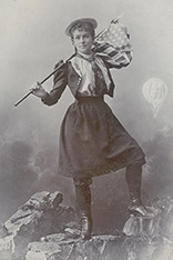 Paulus als "Miss Polly"