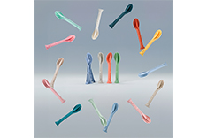 Plastic cutlery set