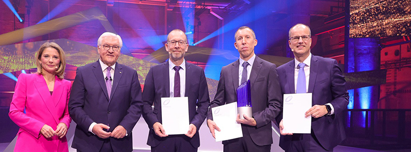 Der Bundespräsident mit dem Gewinnerteam